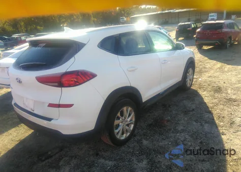 2021 Hyundai Tucson Value z USA, uszkodzony, nr VIN KM8J33A47MU299026